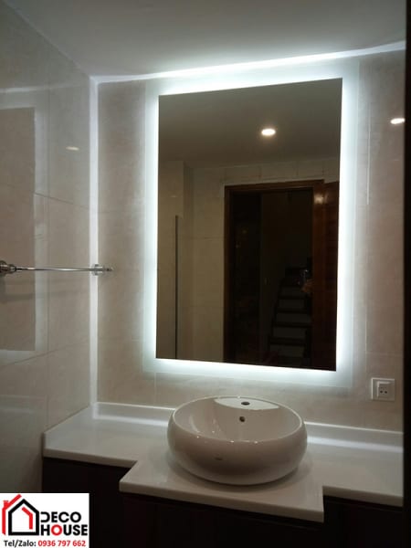 Gương đèn led treo nhà tắm