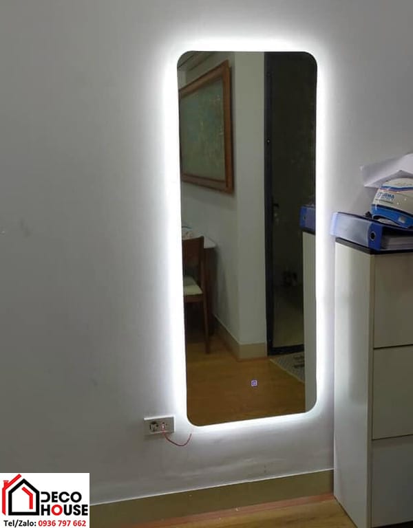 Gương đứng đèn led