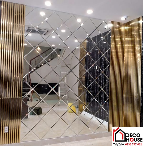 Gương trang trí phòng khách Tây Hồ